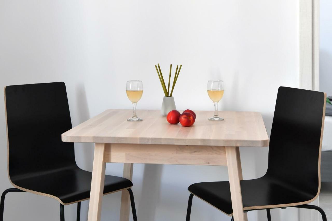 נאוסה Harmony Apartments מראה חיצוני תמונה