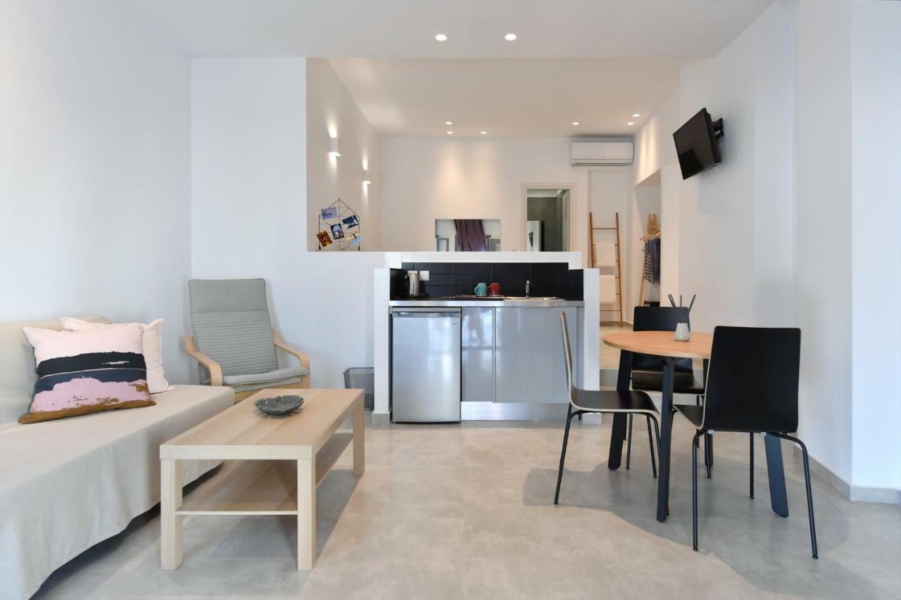 נאוסה Harmony Apartments מראה חיצוני תמונה